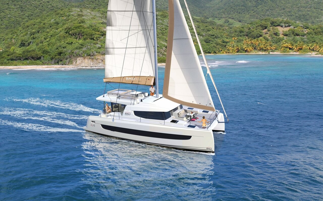 Bali 4.4 Tiraminelli | Catamaran Charter Croatia