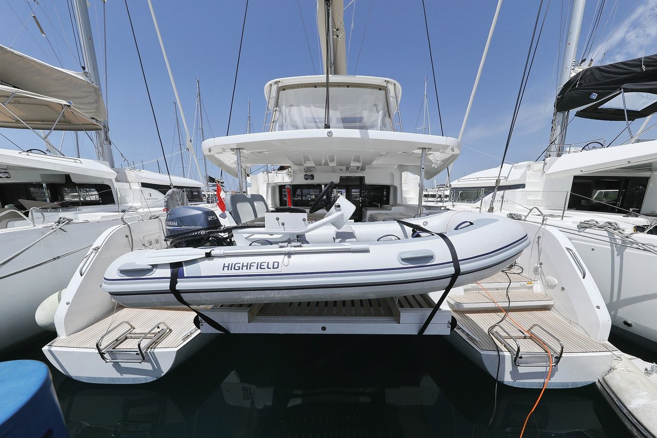 Lagoon 46 White Pearl | Catamaran Charter Croatia